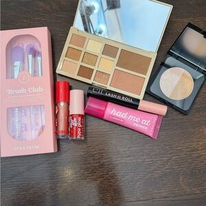 Toyfactory Eyeshadow/  Blush Neutral Palette KaVoss Highlighter, Mascara, Lip